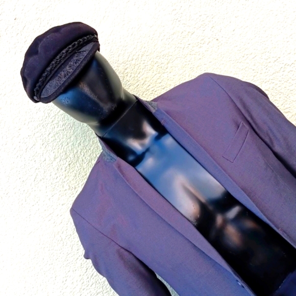 Calvin Klein Young Men's Wool Blend (2) Button Blazer (Dominican Republic) - Picture 10 of 17